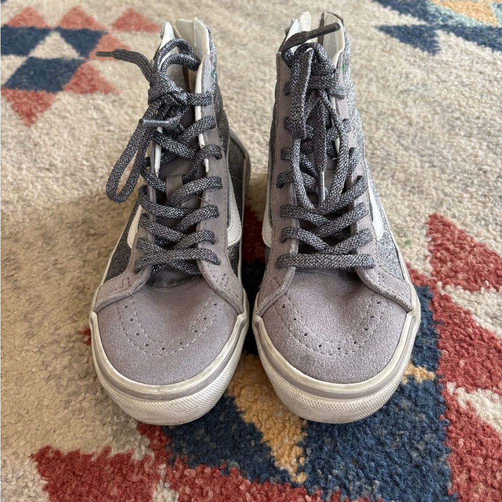 Vans Kids High-Top Sneakers in Gray and White